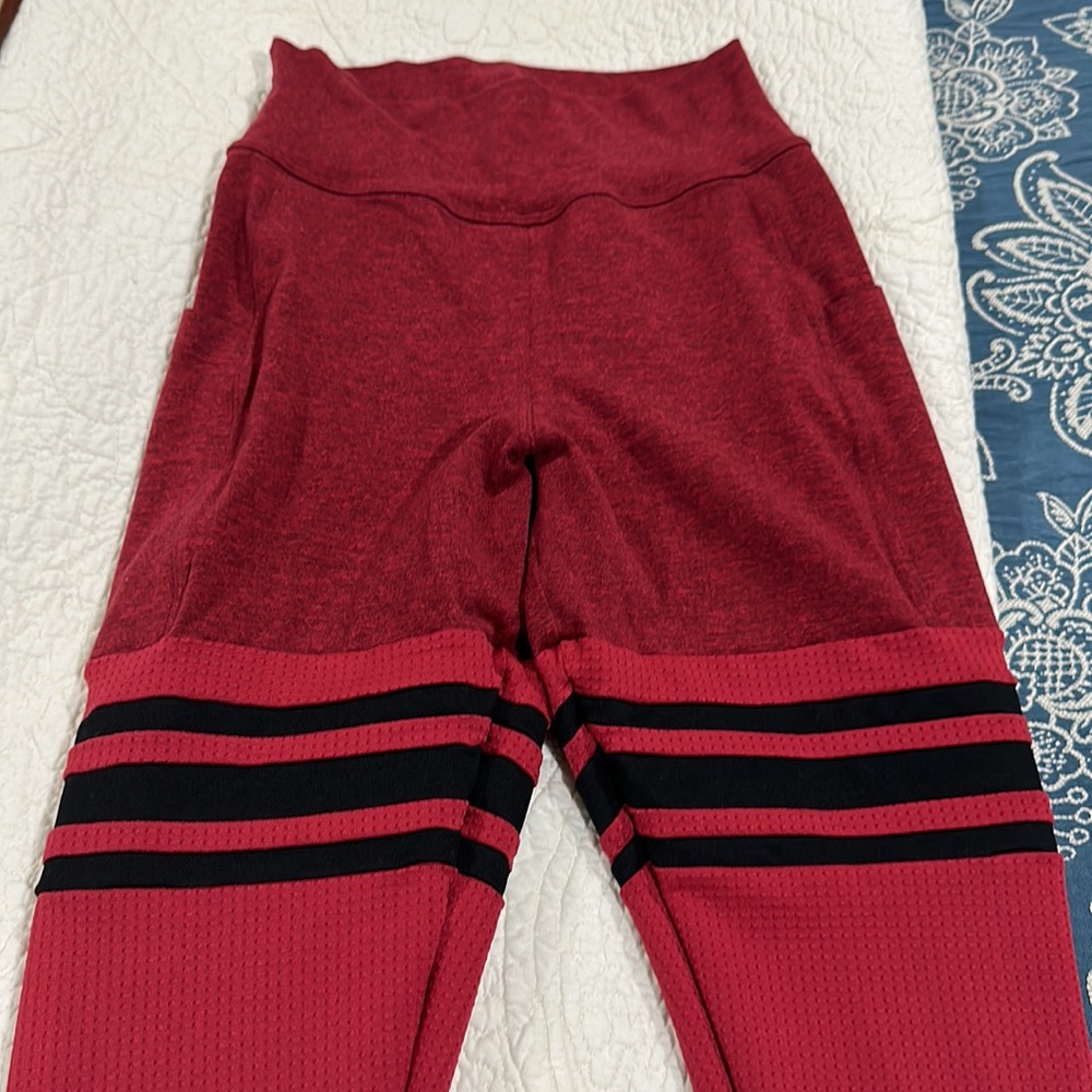 Bombshell Sportswear Leggings - M